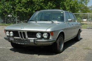 BMW 3.3Li